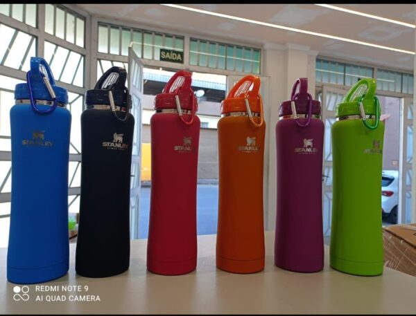 GARRAFA STANLEY 750 ML UNIDADE
