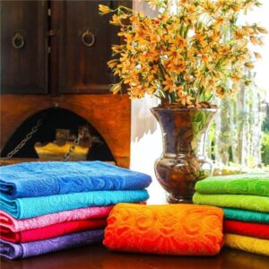 TOALHA DE BANHO CAMILLE EMB. ZIPER 75X150CM C/ 10 UNIDADES