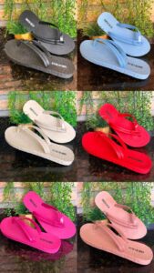 CH PISCINE S.L C/ 12 PARES (R)